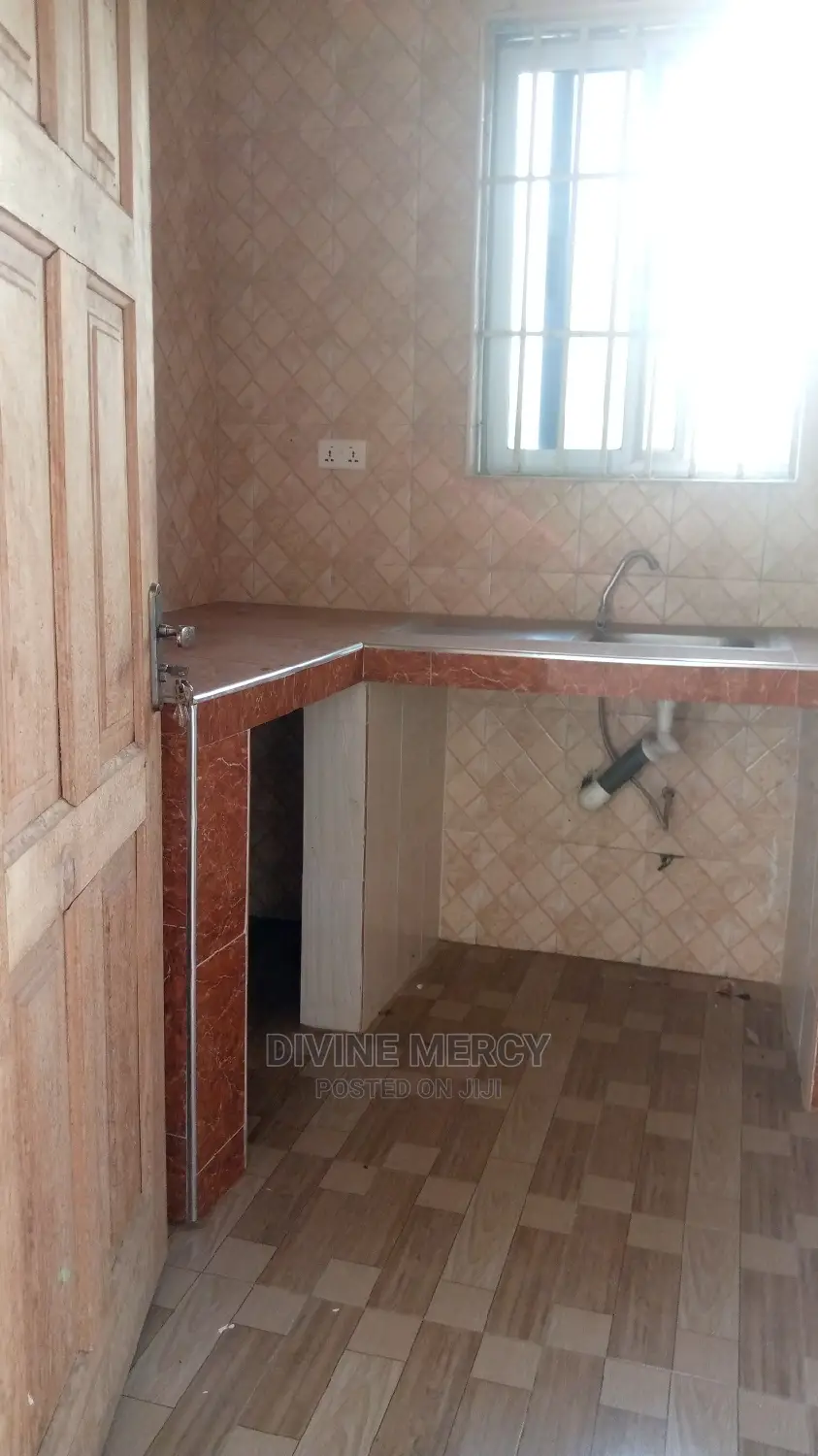 1bdrm Apartment in Divine Mercy Agency, Kasoa for rent