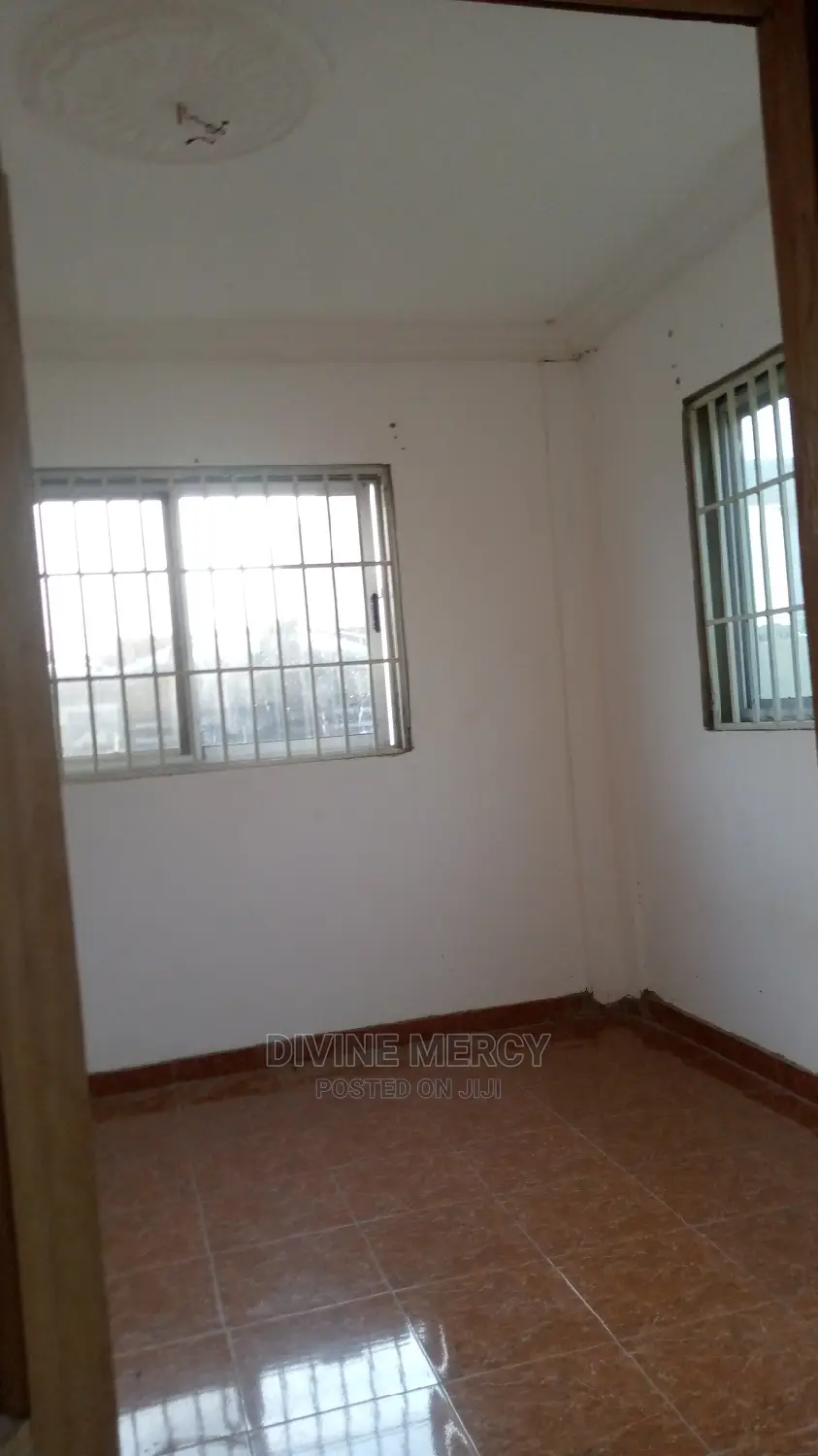 1bdrm Apartment in Divine Mercy Agency, Kasoa for rent