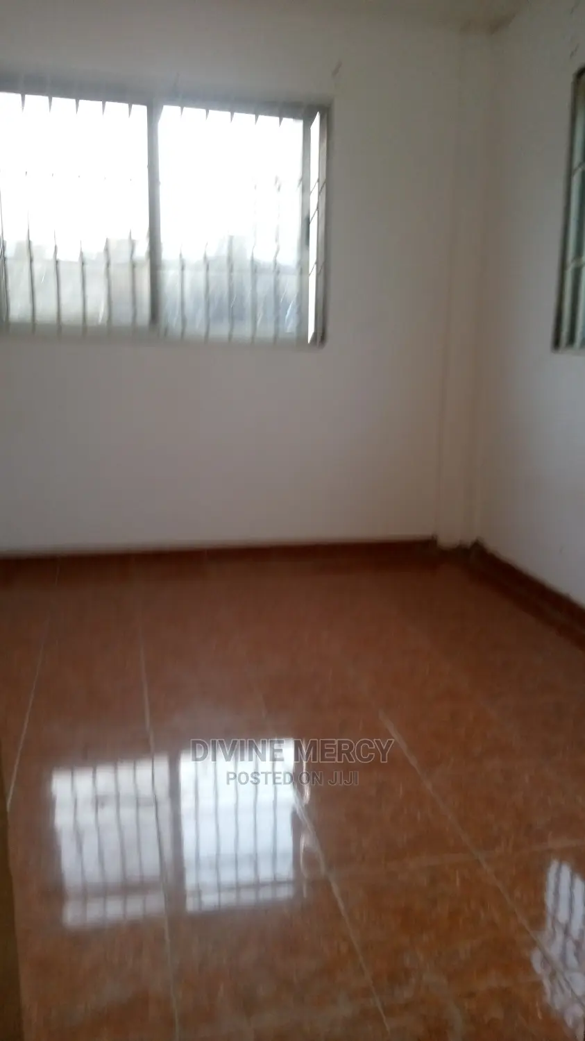 1bdrm Apartment in Divine Mercy Agency, Kasoa for rent