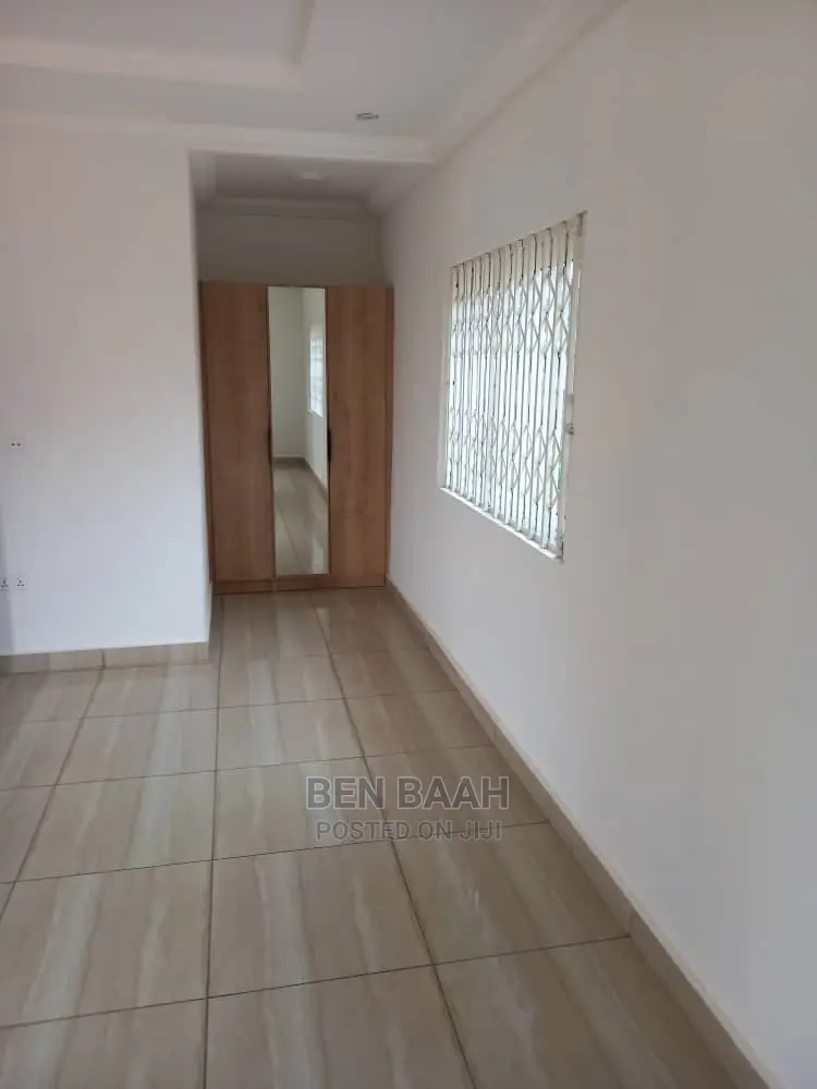 4bdrm Duplex in Ben Properties, Ga East Municipal for rent