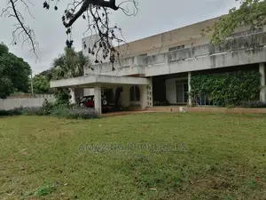 5bdrm House in Airport Residential Area for Sale