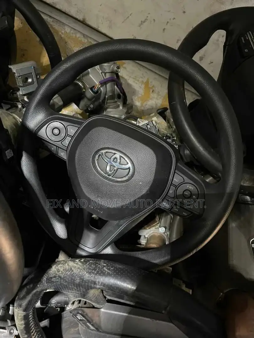 Toyota Camry/Rav4 2018-2021 STEERING AIRBAG Available
