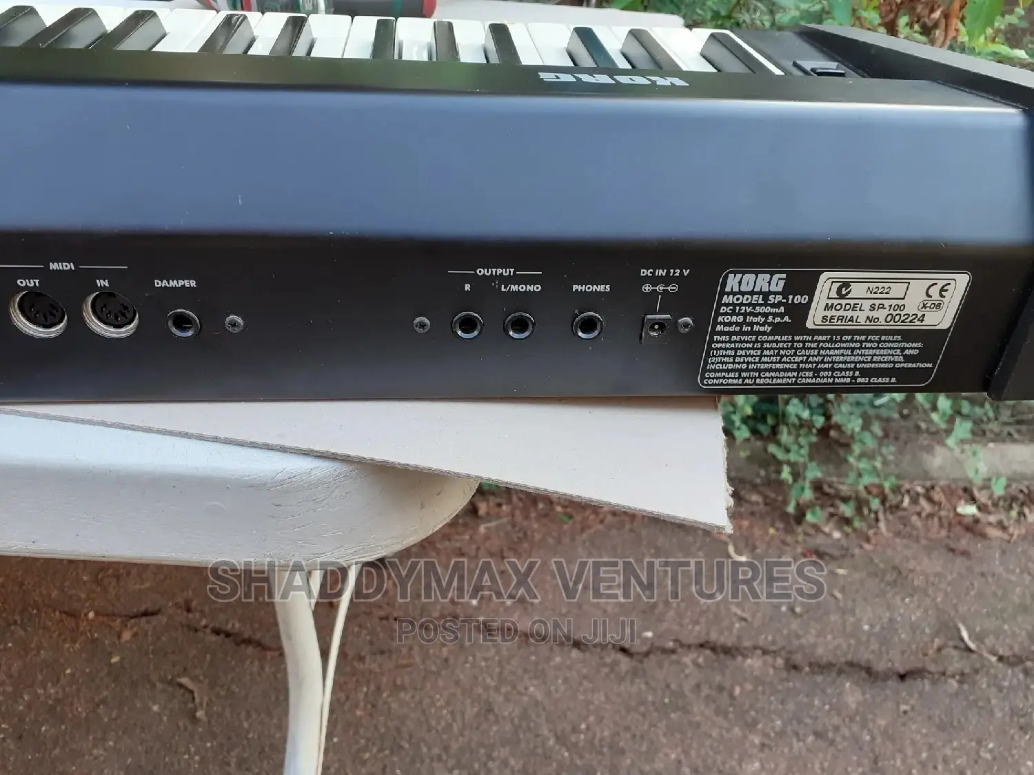 Korg Sp 100 Piano Keyboard