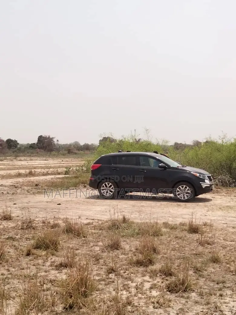 Vast Plot of Land for Sale at Tsopoli