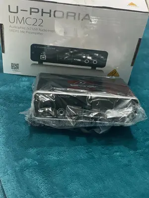 Behringer U-Phoria Umc22 2x2 Audio Interface