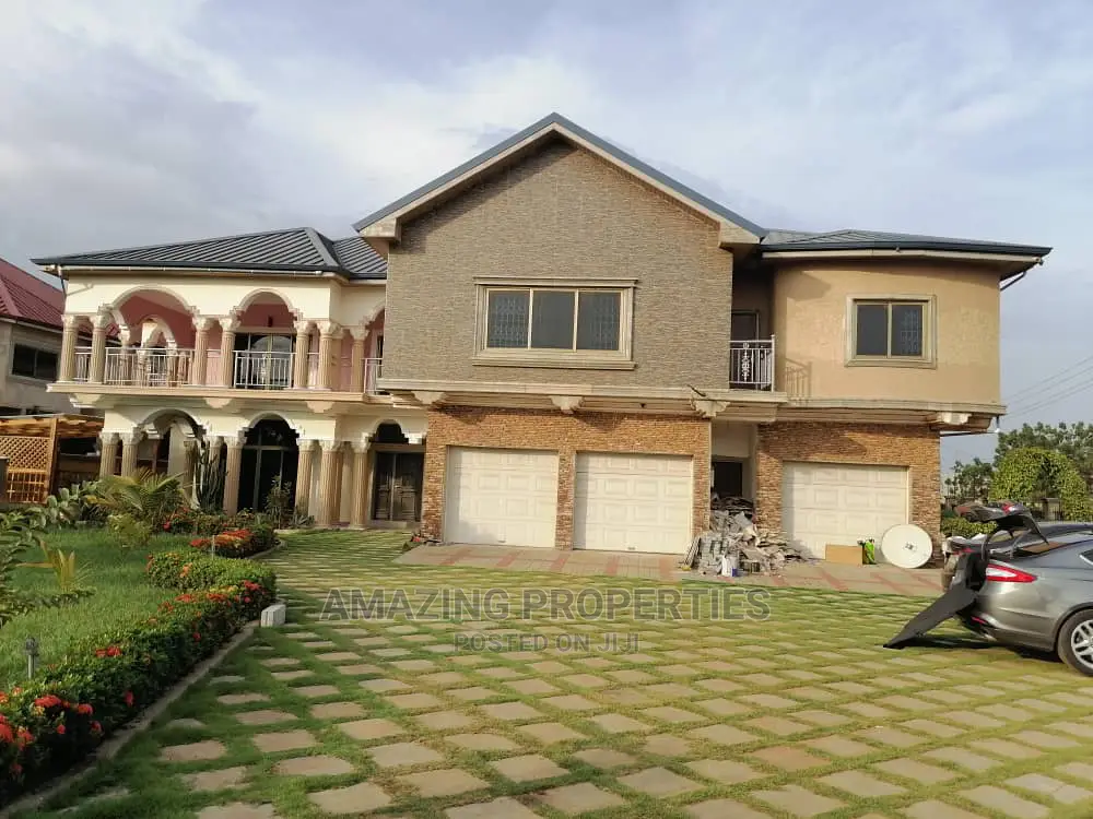 6bdrm House in Amazing Properties, Tema Metropolitan for sale