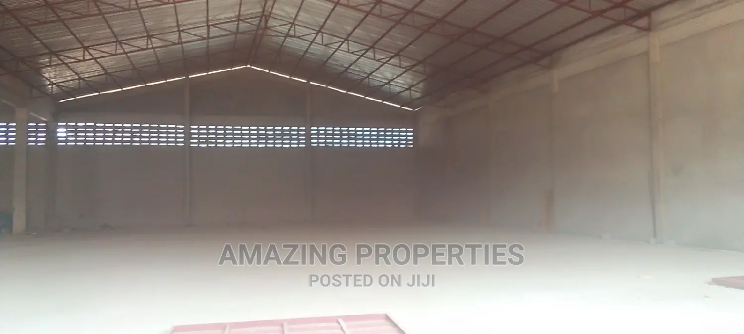 For Rent Were House 1000sqm Were House at Spintex