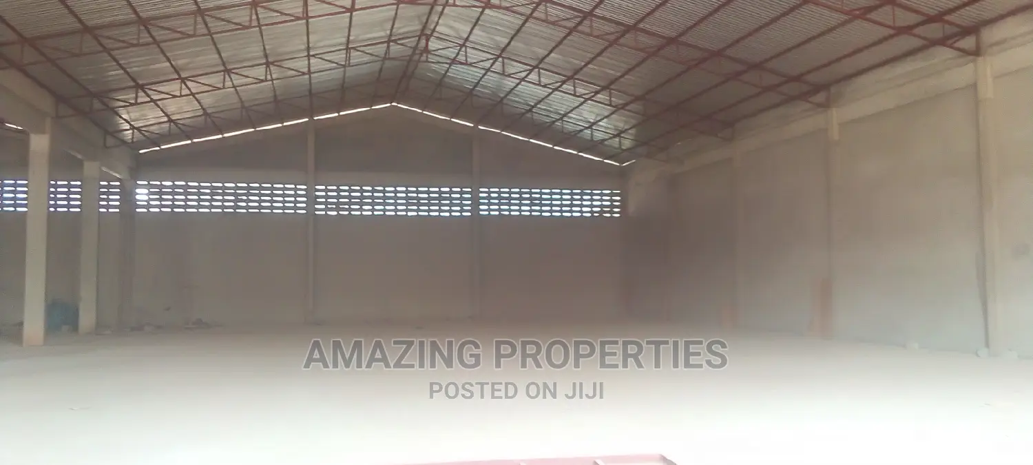 For Rent Were House 1000sqm Were House at Spintex
