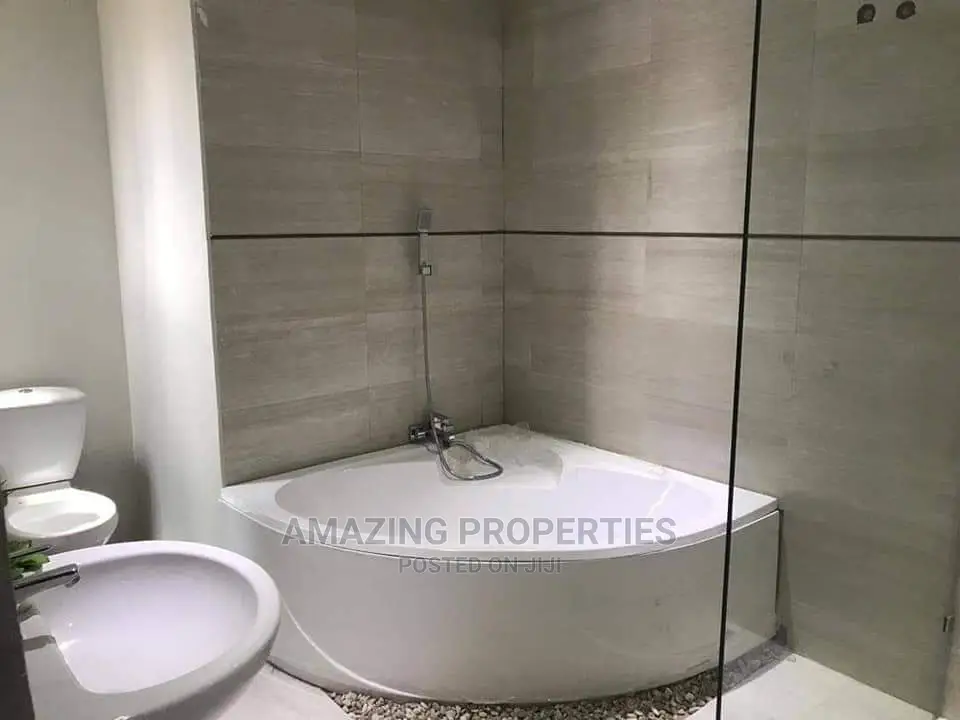 4bdrm House in Tseaddoo East, Accra Metropolitan for rent