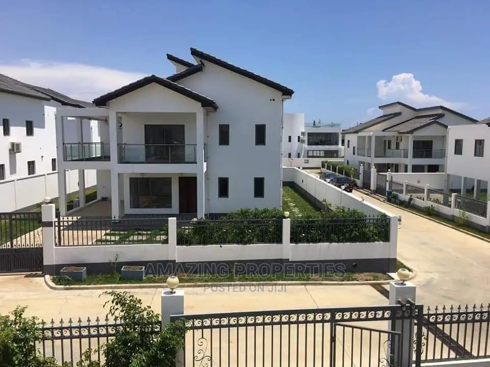 4bdrm House in Tseaddoo East, Accra Metropolitan for rent
