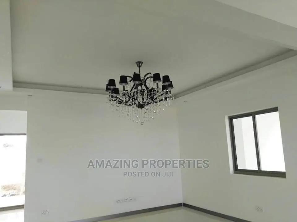 4bdrm House in Tseaddoo East, Accra Metropolitan for rent