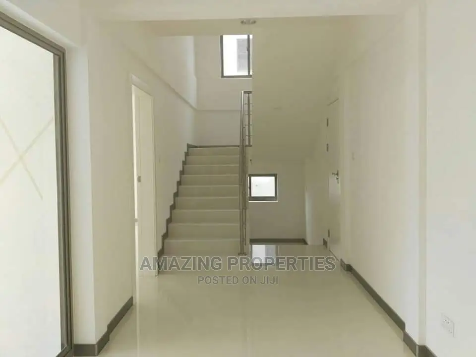 4bdrm House in Tseaddoo East, Accra Metropolitan for rent