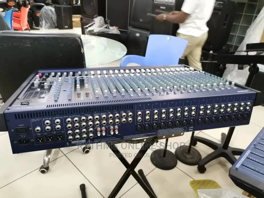 24channels Mixer (Yamaha Mg24)