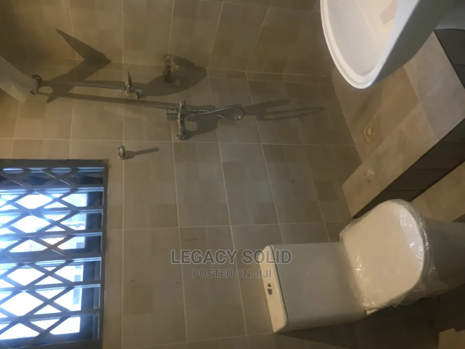 1bdrm Apartment in Legacy Solid Real, Tseaddo for rent