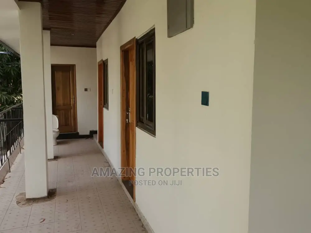 Furnished 7bdrm House in Cantonments for Rent