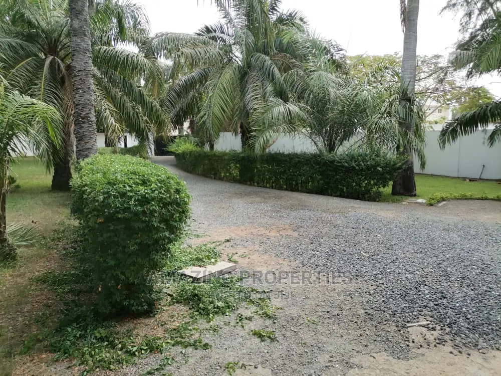 Furnished 7bdrm House in Cantonments for Rent