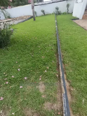 6bdrm House in Airport Residential Area for Rent