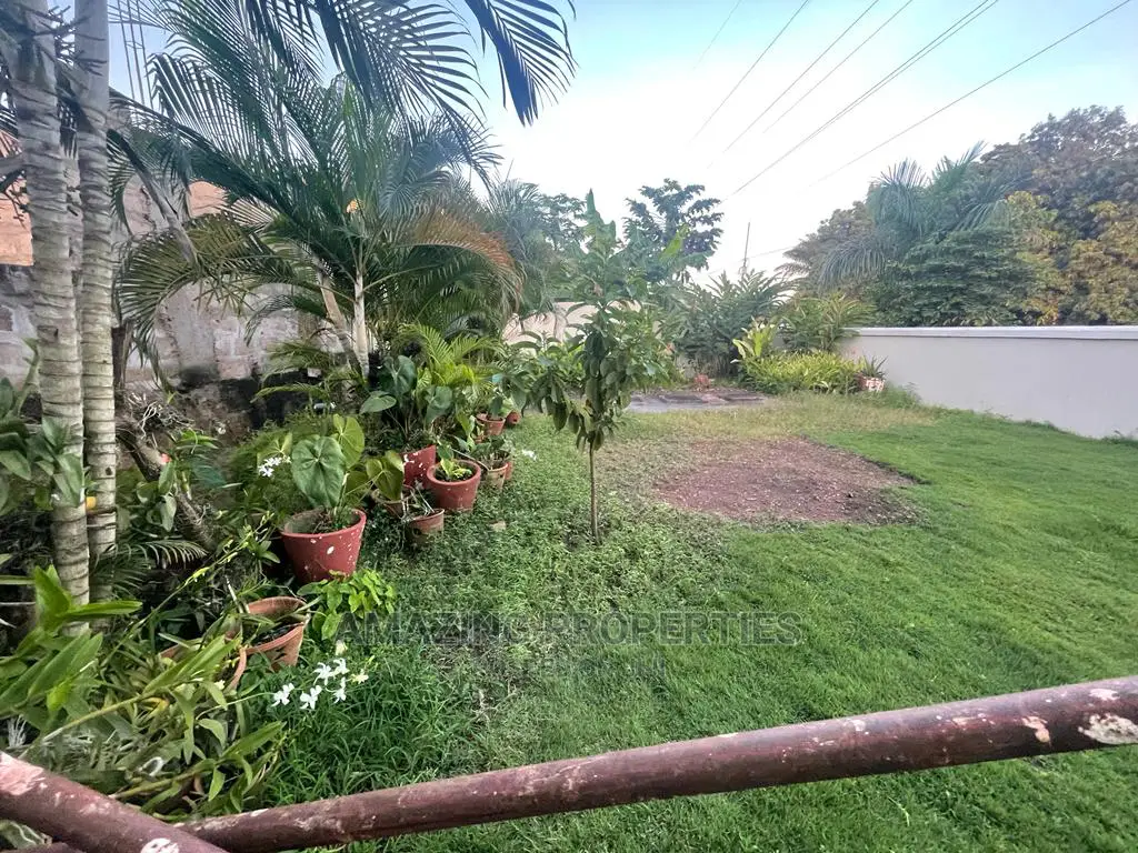 2plots of Land for Sale at Labone, Close to Cal Bank Going