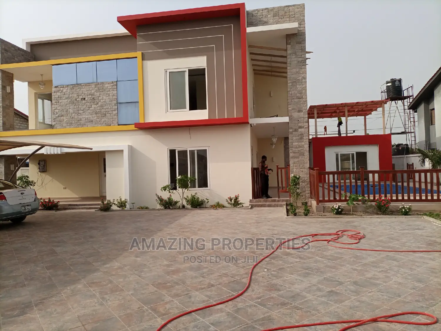 5bdrm House in Spintex Community for Sale