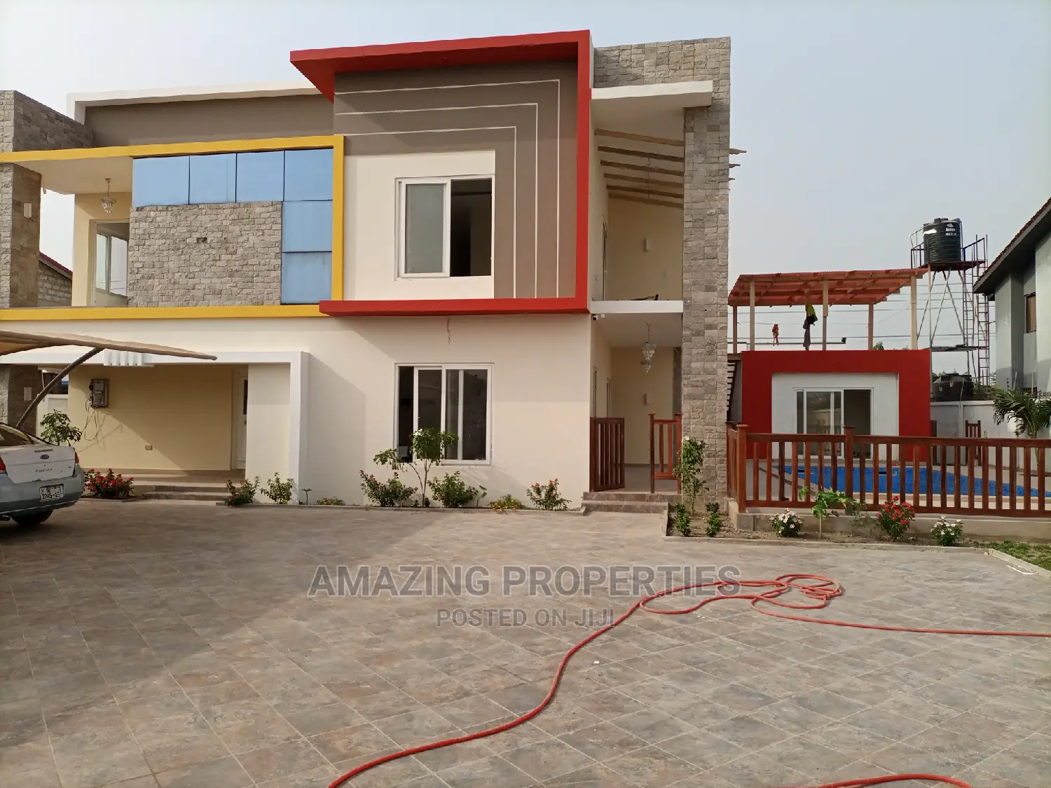 5bdrm House in Spintex Community for Sale