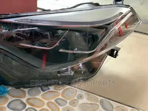 Corolla 2017 - 2019 Headlights