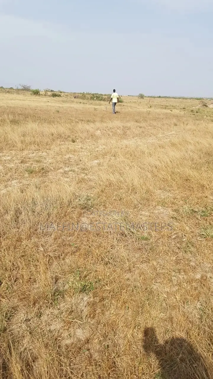 A Very Flat and Litigation Free Land for Sale