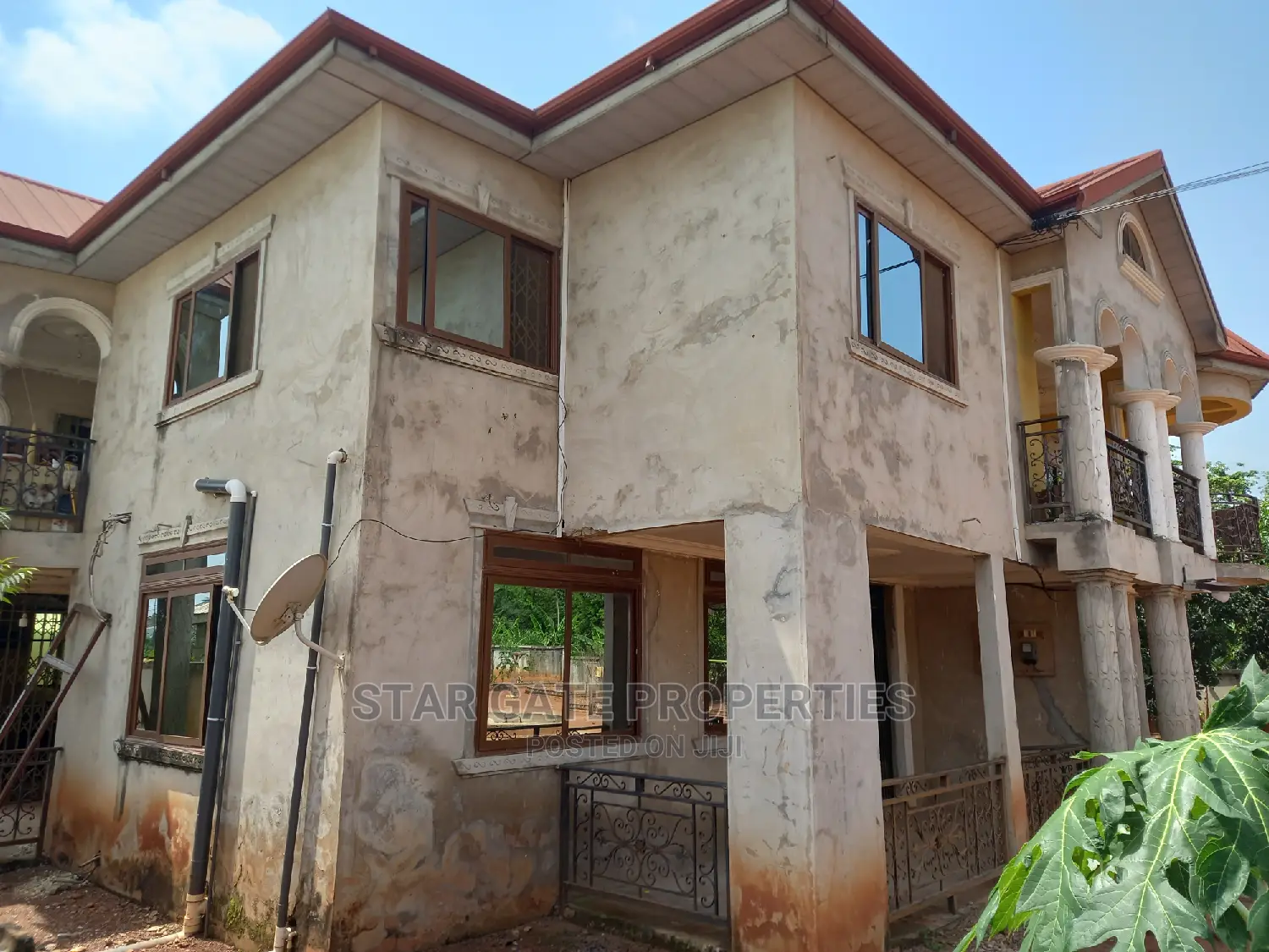 8bdrm House in Star Gate Properties, Kumasi Metropolitan for sale