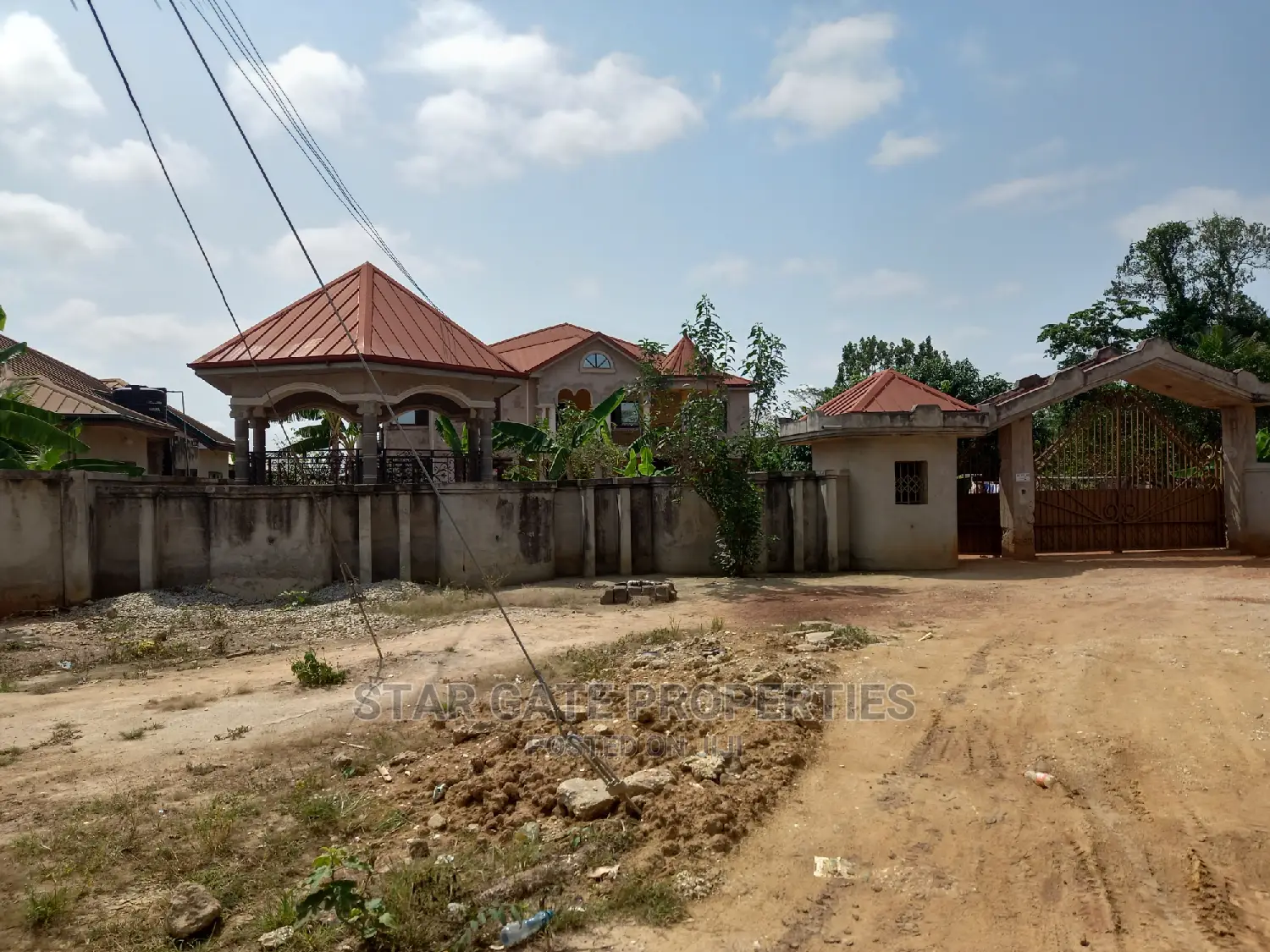 8bdrm House in Star Gate Properties, Kumasi Metropolitan for sale