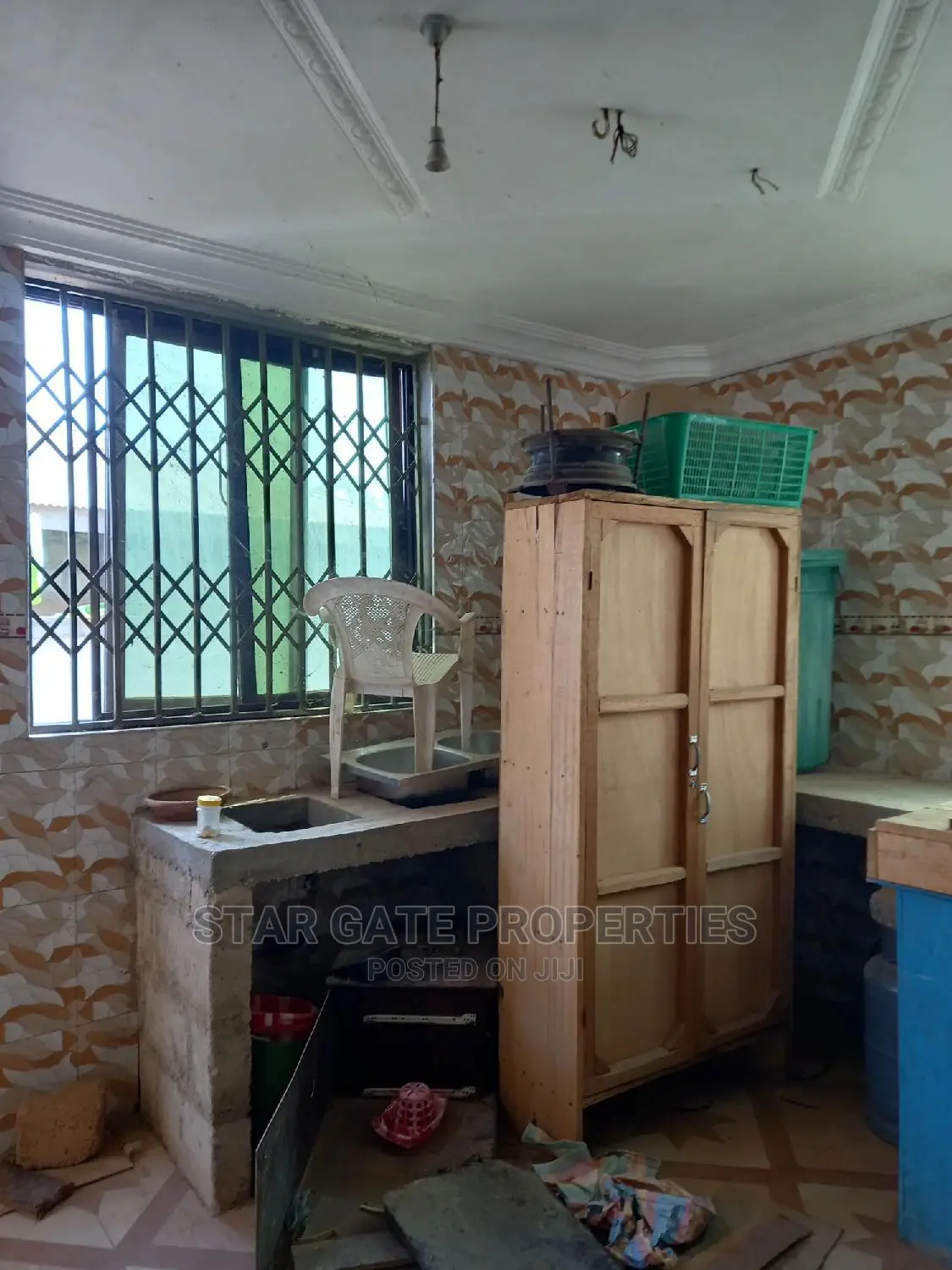 8bdrm House in Star Gate Properties, Kumasi Metropolitan for sale