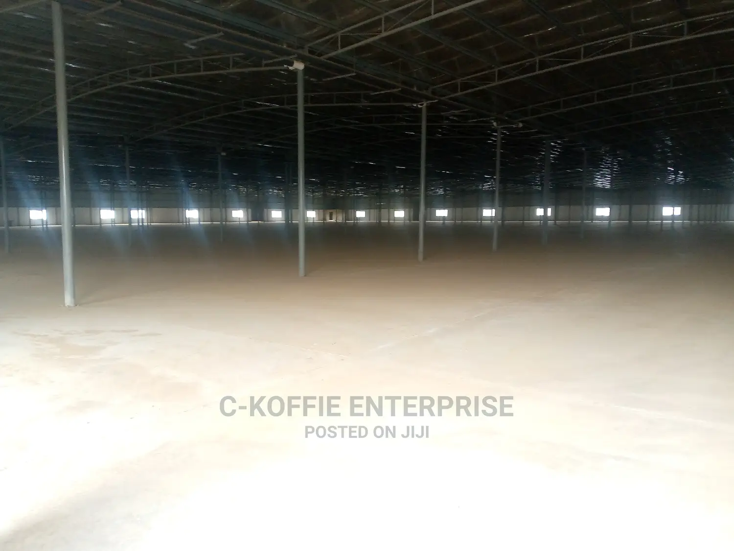 1000SQM WAREHOUSE at Circle for Rent