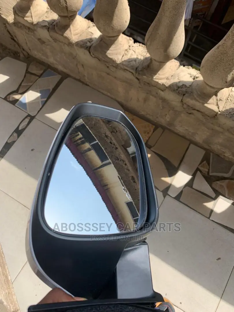 Toyota Highlander 2018 Side Mirror Available