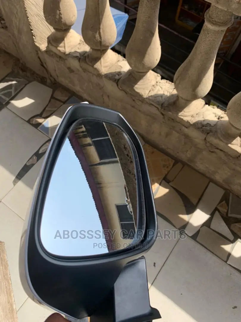 Toyota Highlander 2018 Side Mirror Available