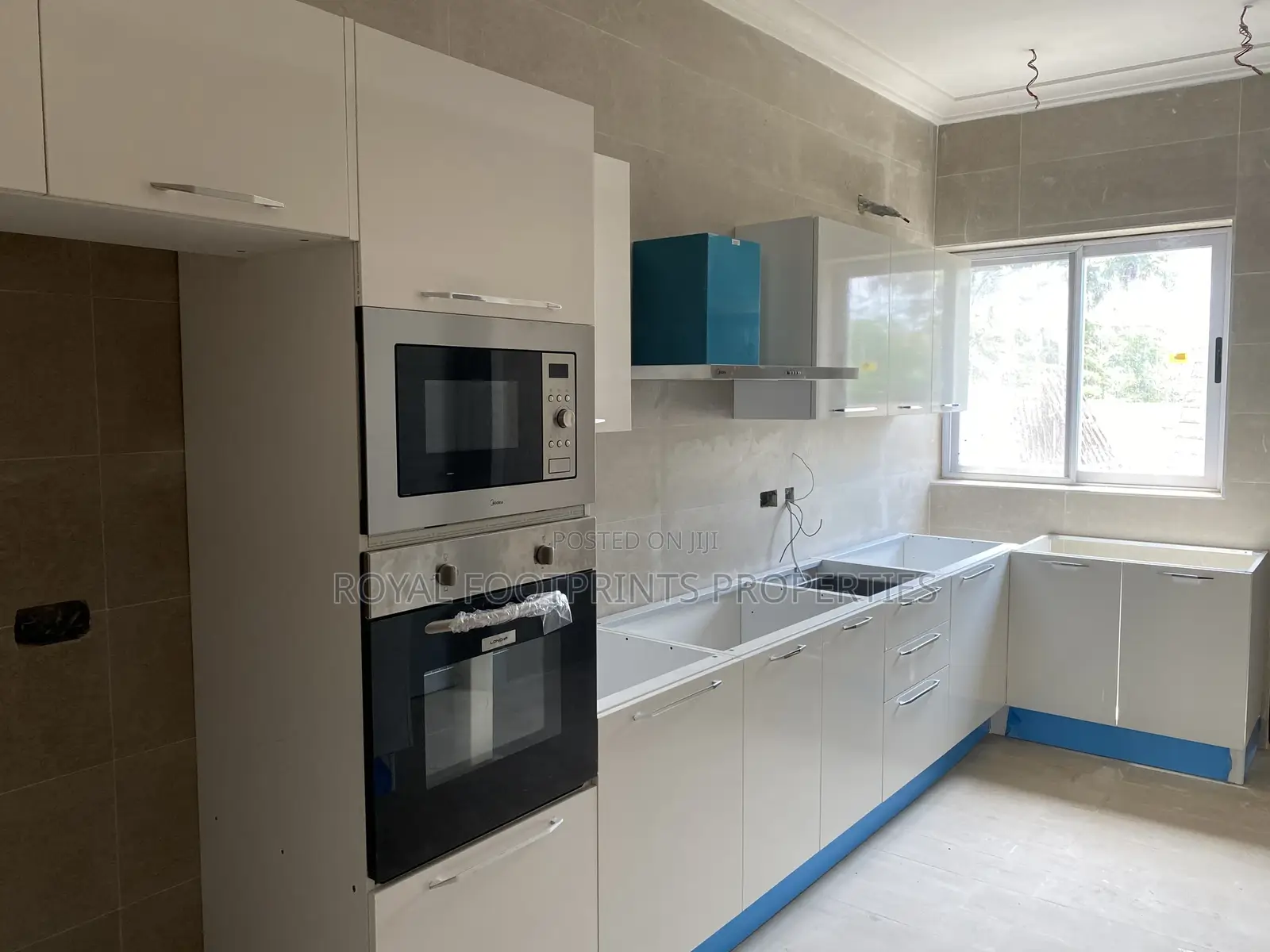 4bdrm House in East Legon for Sale