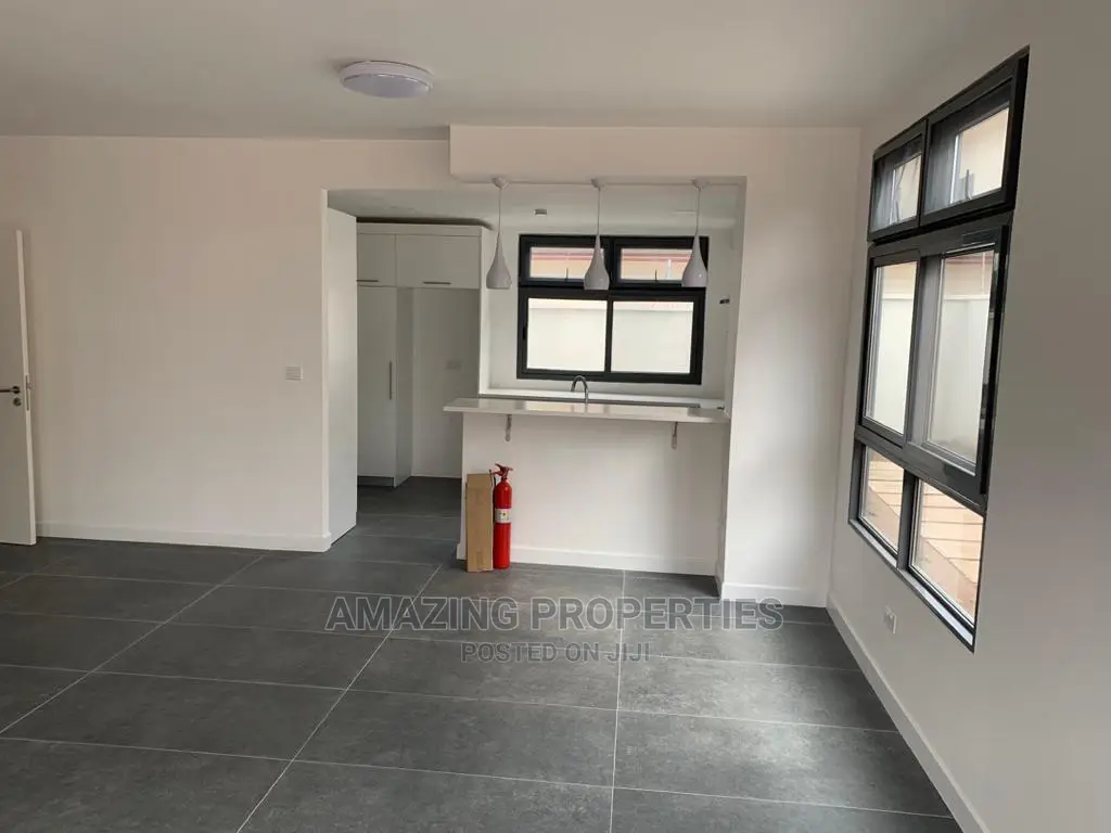3bdrm House in for Rent 3 Bedrooms, Oyarifa for Rent