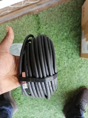 30 Meters 2.0V HDMI Cable 19+1 Ccs * at 30hz