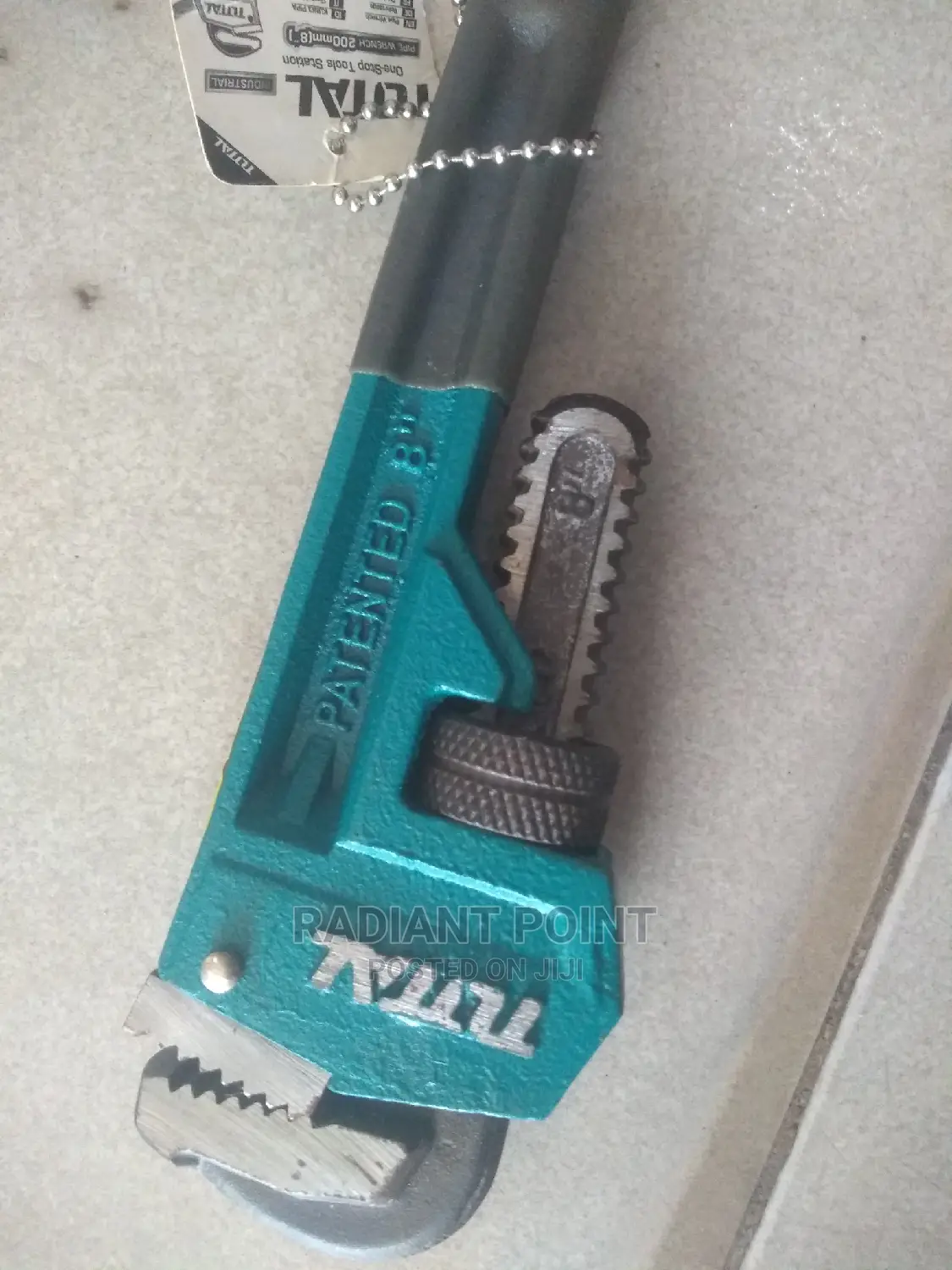 Total Pipe Wrench 8