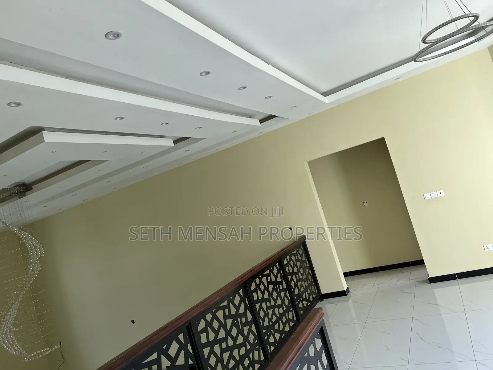 5bdrm House in Seth Mensah, East Legon for Sale