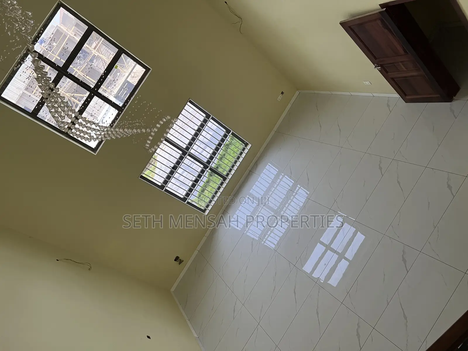 5bdrm House in Seth Mensah, East Legon for Sale