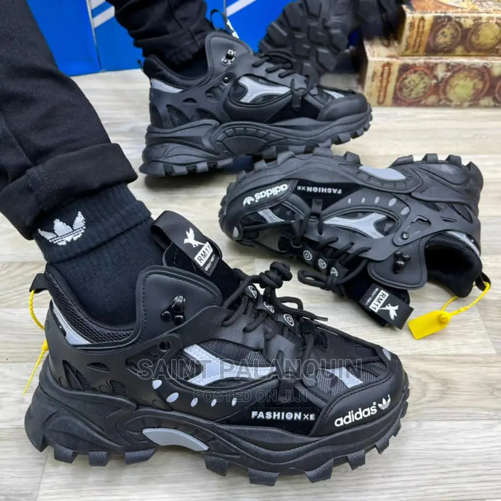 Adidas Sneaker