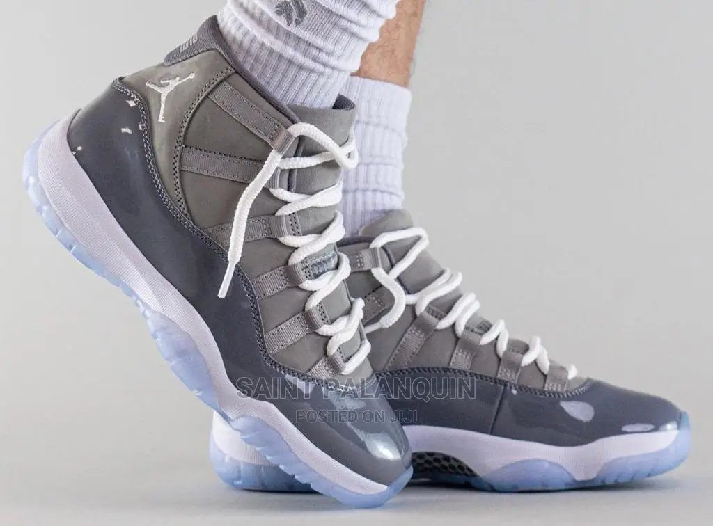 Air Jordan11 Grey
