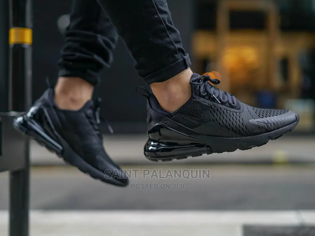 Nike 270 All Black