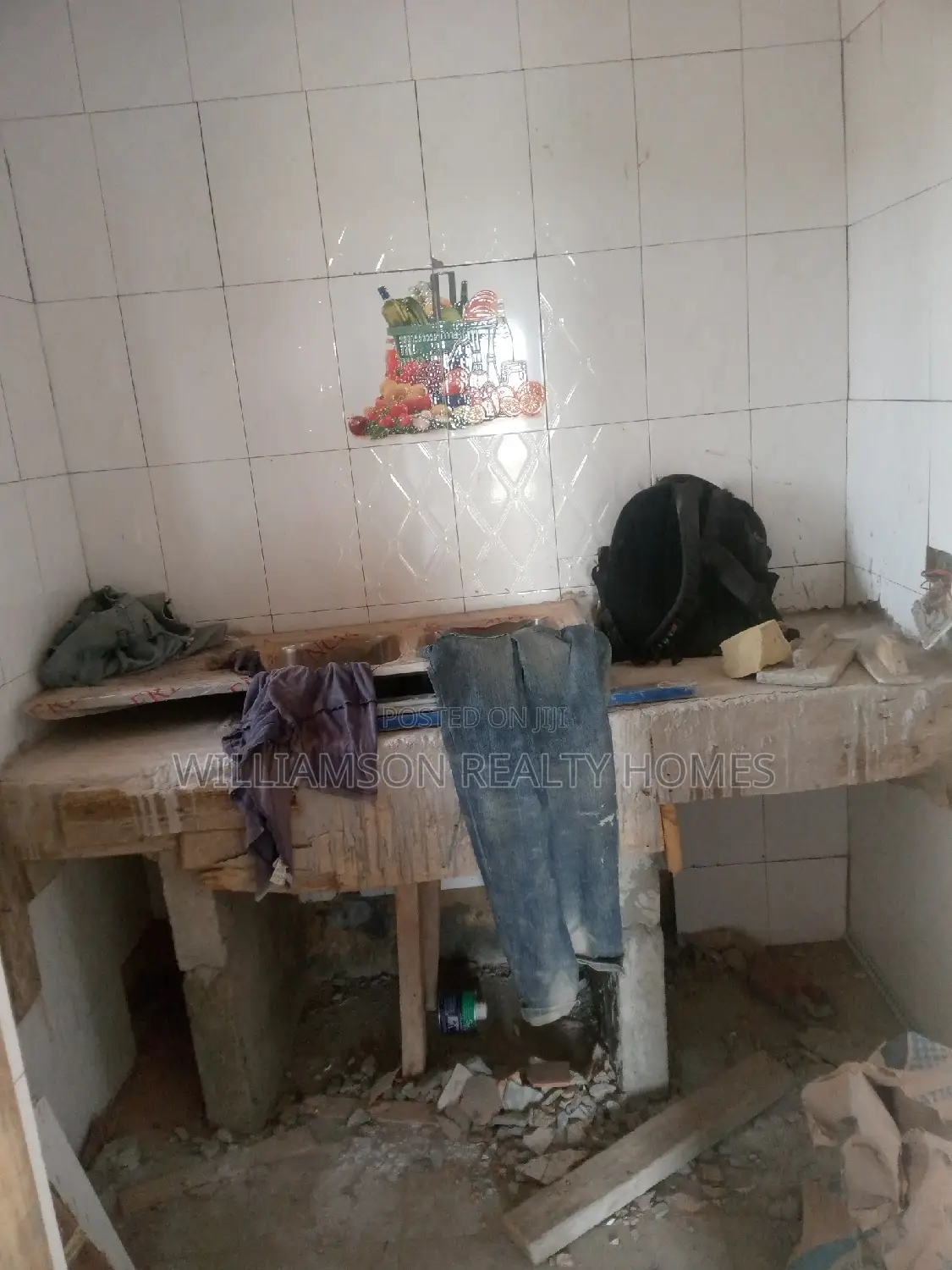 2bdrm Apartment in Community 18, Spintex for rent