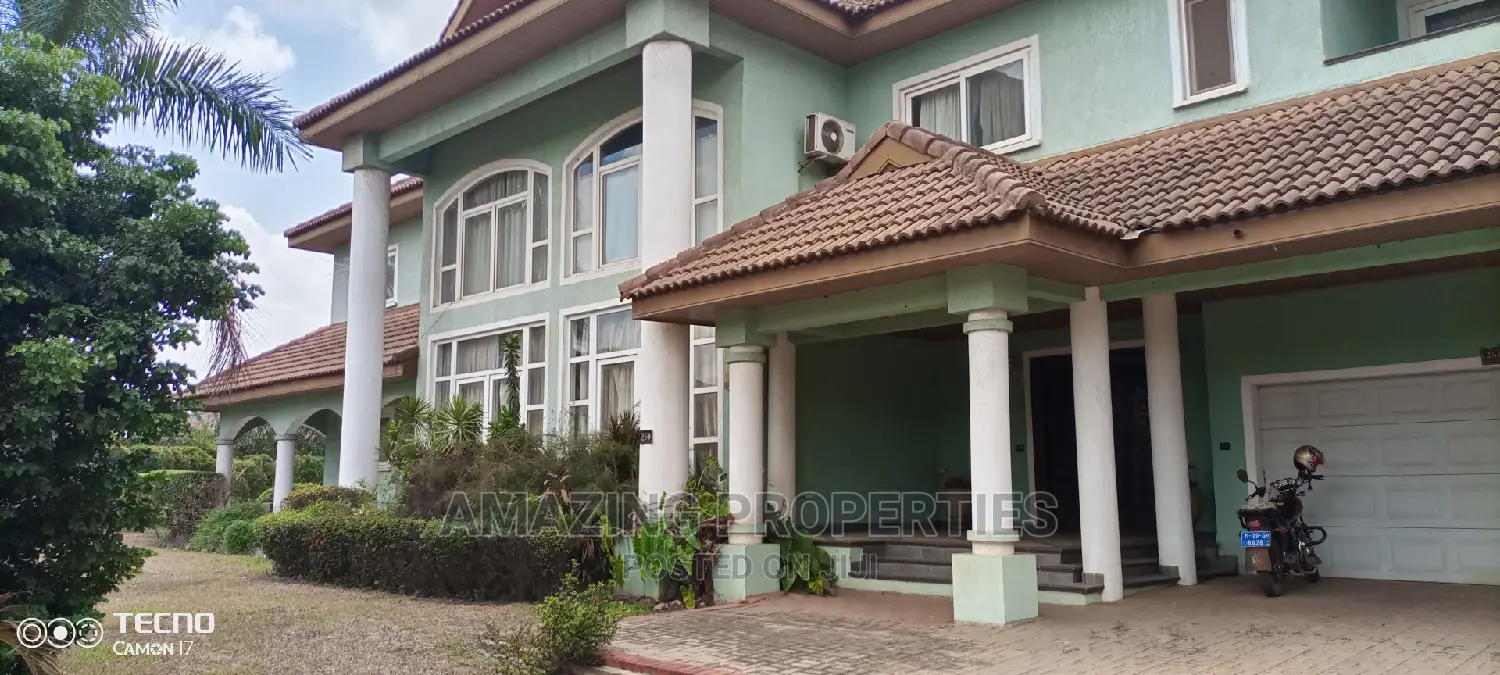 5bdrm House in Qt at Trassacco Estate, East Legon for Sale