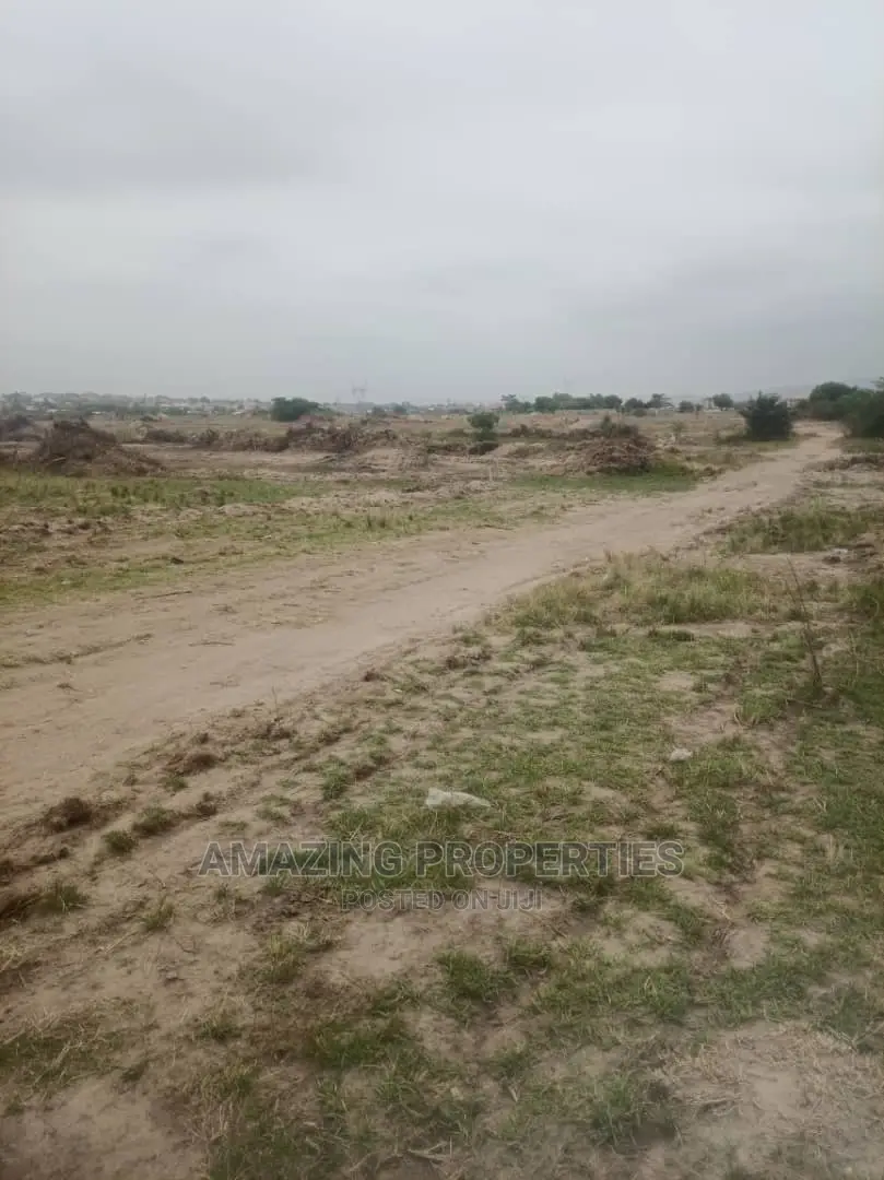 1900acres Roadside Land for Sale Dawhenya Centraluniversity