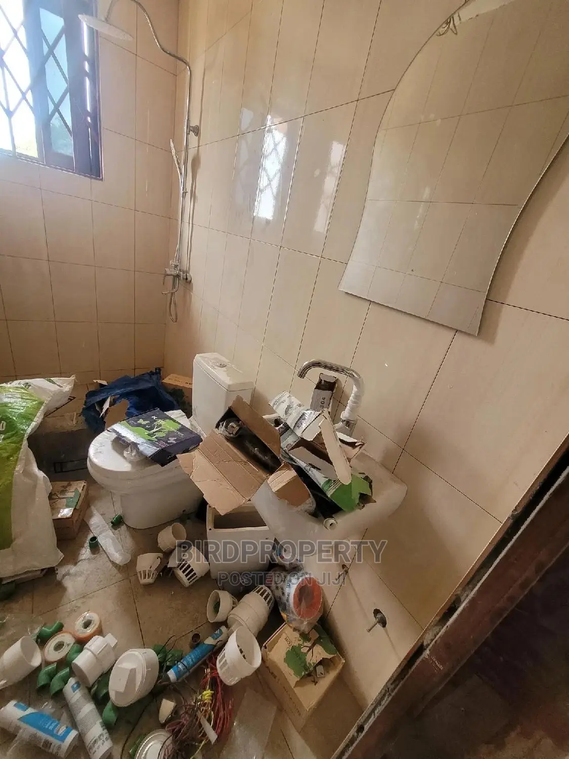1bdrm Room & Parlour in Birdproperty, East Legon for rent