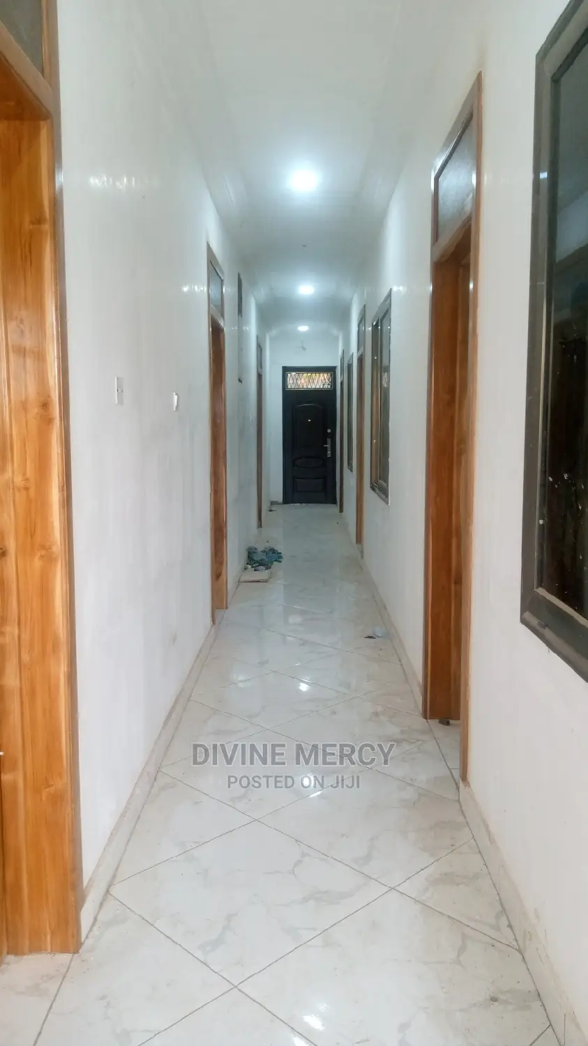 Furnished 3bdrm Apartment in Divine Mercy Agency, Kasoa for rent