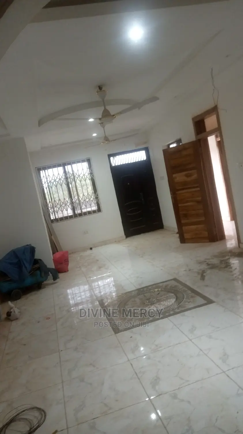 Furnished 3bdrm Apartment in Divine Mercy Agency, Kasoa for rent