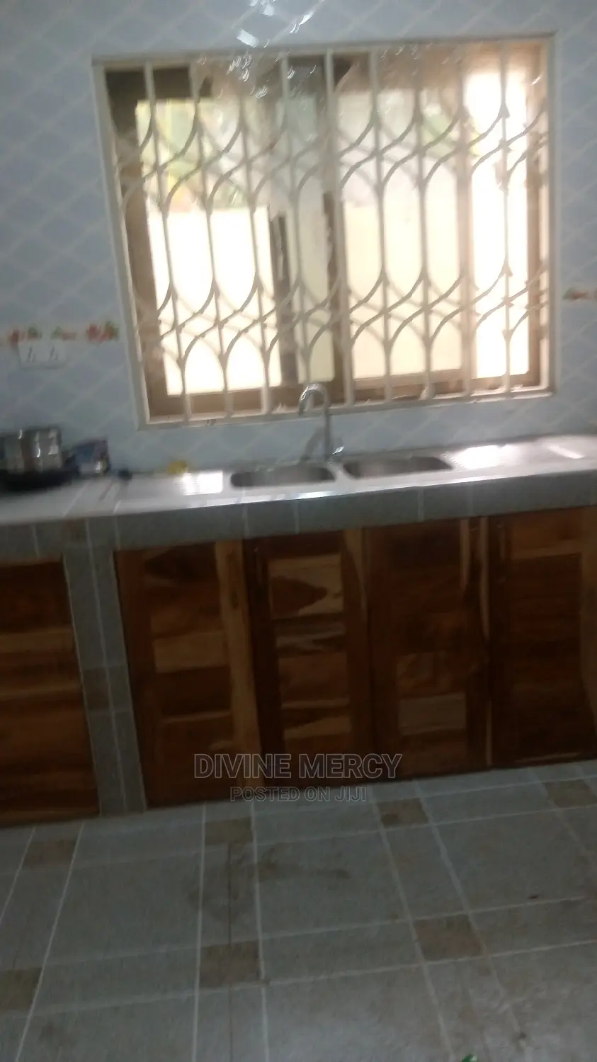 Furnished 3bdrm Apartment in Divine Mercy Agency, Kasoa for rent