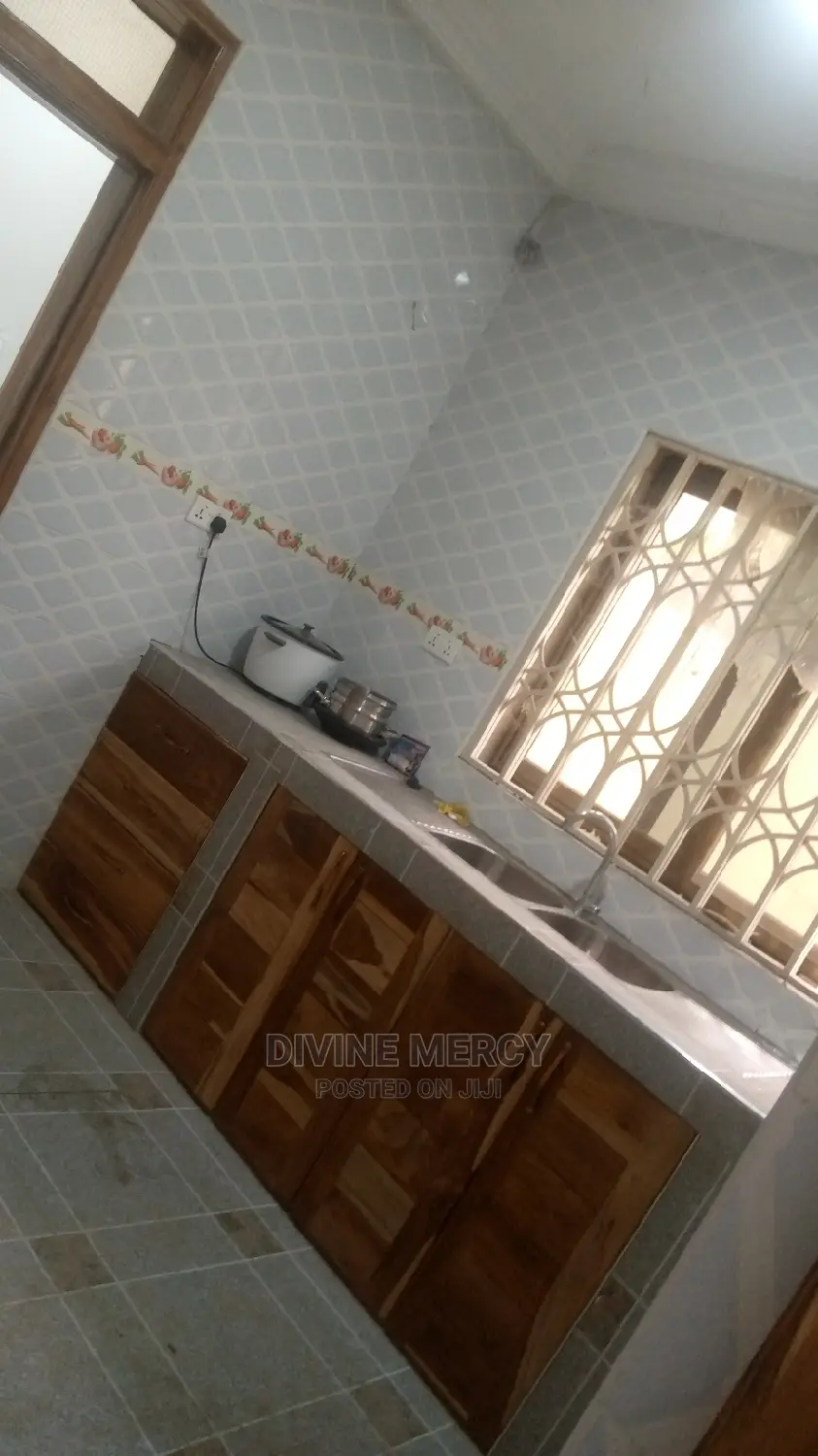 Furnished 3bdrm Apartment in Divine Mercy Agency, Kasoa for rent