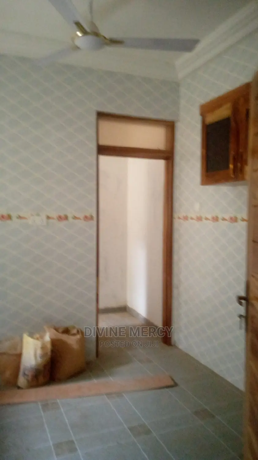 Furnished 3bdrm Apartment in Divine Mercy Agency, Kasoa for rent